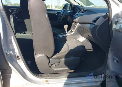 2014 Nissan Sentra Sr z USA, uszkodzony, nr VIN 3N1AB7AP1EY300259